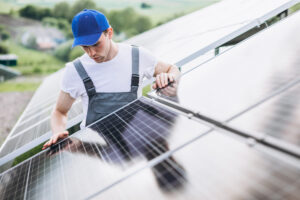 Lee más sobre el artículo Curso de Instalaciones Fotovoltaicas en Material FP